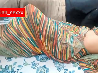 Bhabhi ko Sadi me edging pr choda